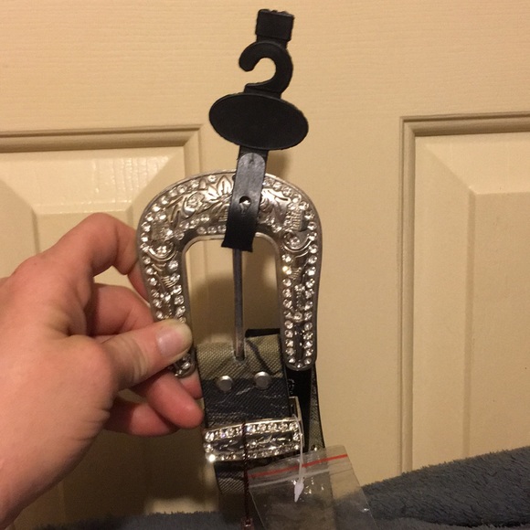 Belt - Picture 1 of 4